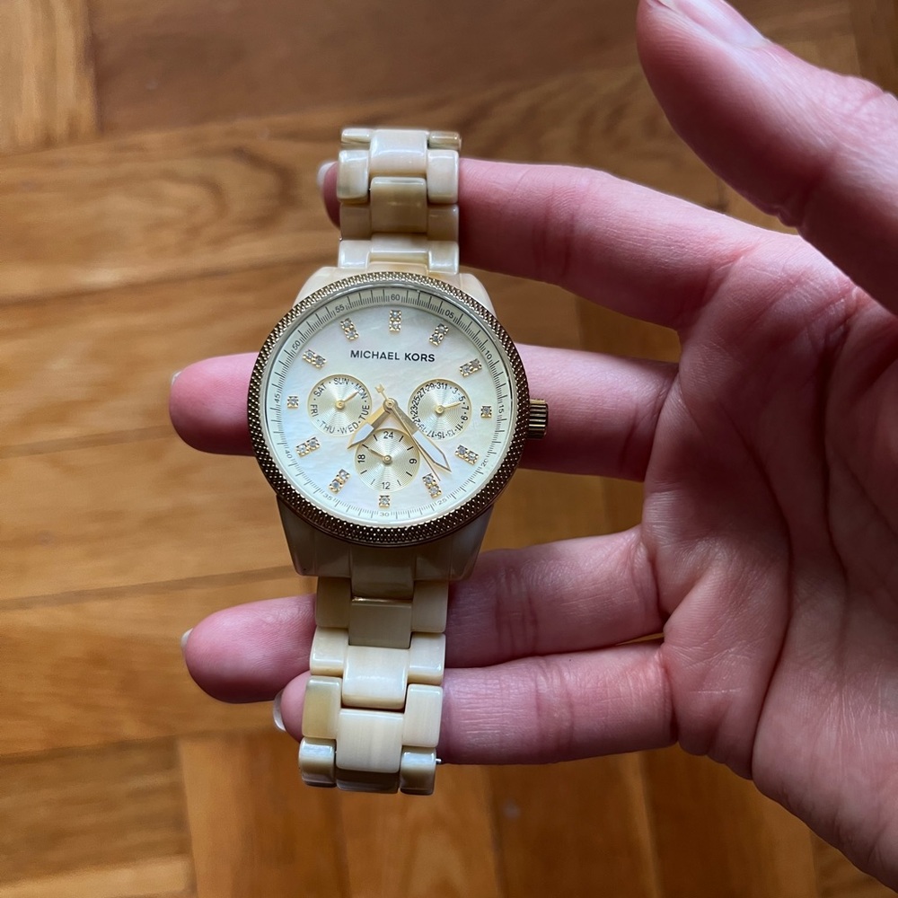 Michal Kors watch